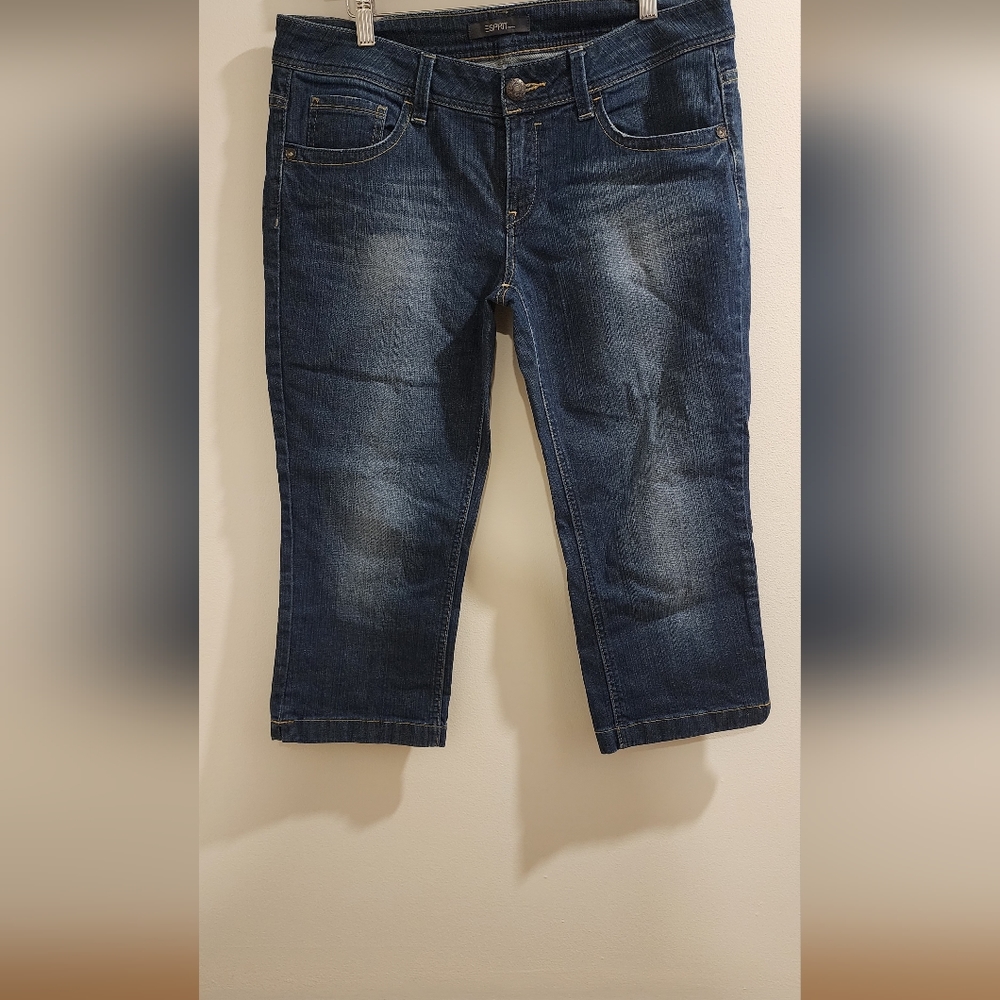Capri Jean from the Brand Esprit Denim